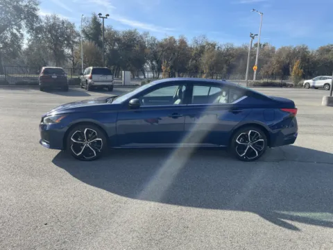 More photos of 2023 Nissan Altima 2.5 SR at Park Marina Motors, CA