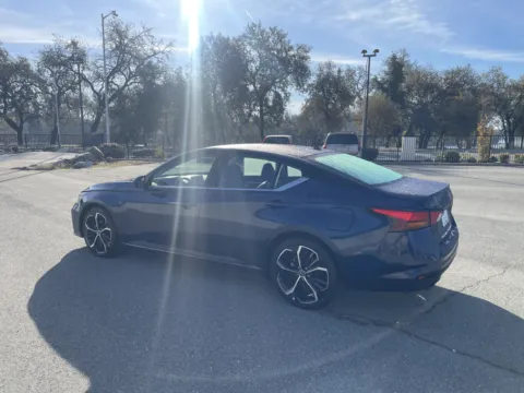 More photos of 2023 Nissan Altima 2.5 SR at Park Marina Motors, CA