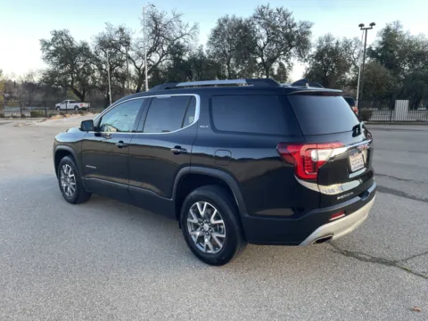 More photos of 2023 GMC Acadia SLT at Park Marina Motors, CA
