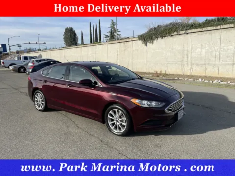 Red 2017 Ford Fusion SE for sale in Redding, CA