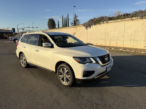 Photos of 2020 Nissan Pathfinder SL for sale in Redding, CA at Park Marina Motors