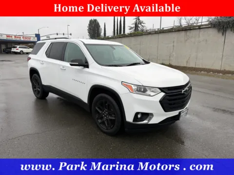 White 2019 Chevrolet Traverse LT Cloth for sale in Redding, CA