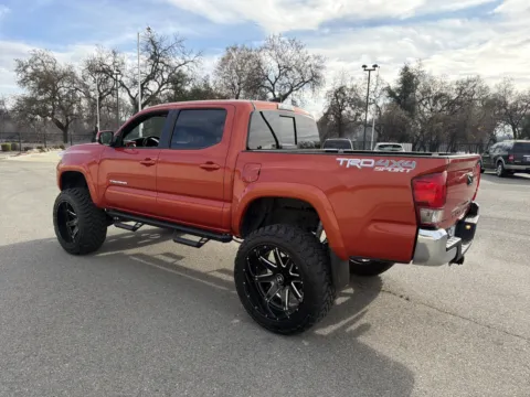 More photos of 2017 Toyota Tacoma TRD Sport at Park Marina Motors, CA
