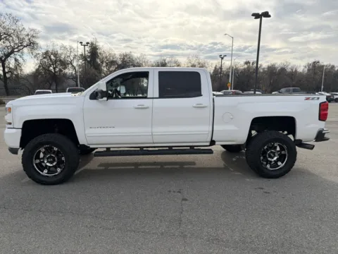 More photos of 2016 Chevrolet Silverado 1500 LT at Park Marina Motors, CA