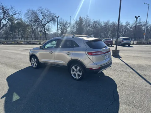 More photos of 2017 Lincoln MKC Premiere at Park Marina Motors, CA