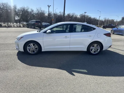 More photos of 2020 Hyundai Elantra SEL at Park Marina Motors, CA