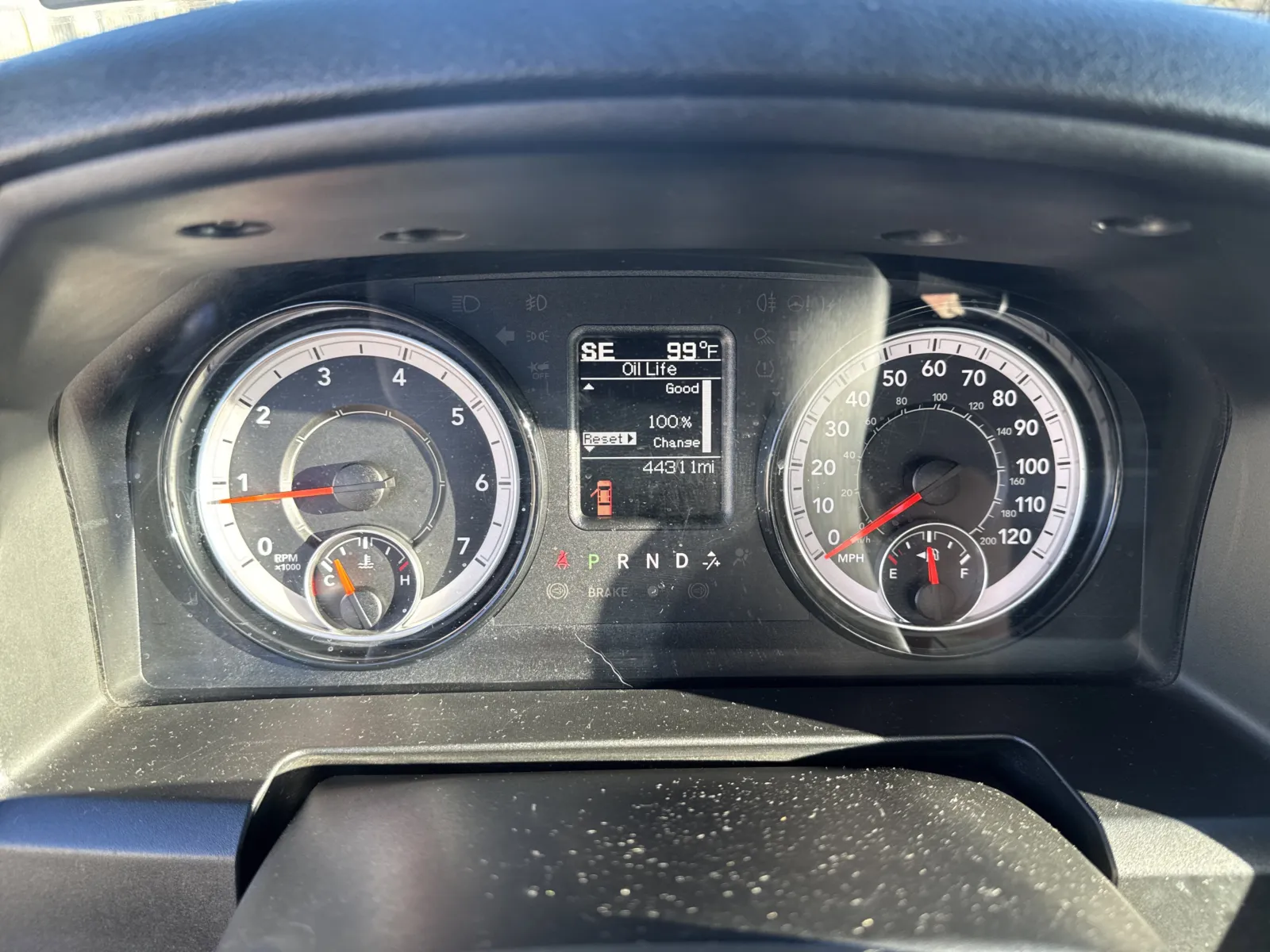 2024 RAM Ram 1500 Classic SLT - Photo 15
