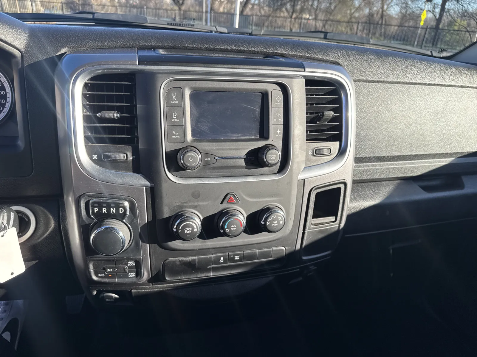 2024 RAM Ram 1500 Classic SLT - Photo 21