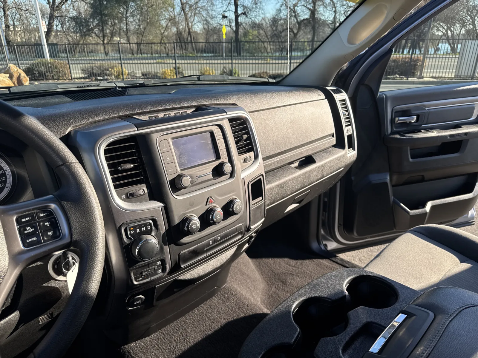 2024 RAM Ram 1500 Classic SLT - Photo 9