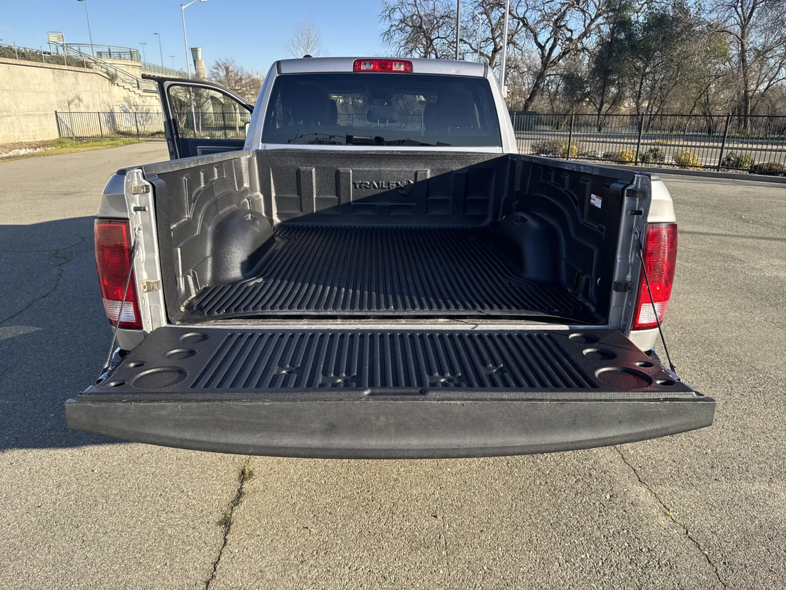 2024 RAM Ram 1500 Classic SLT - Photo 26