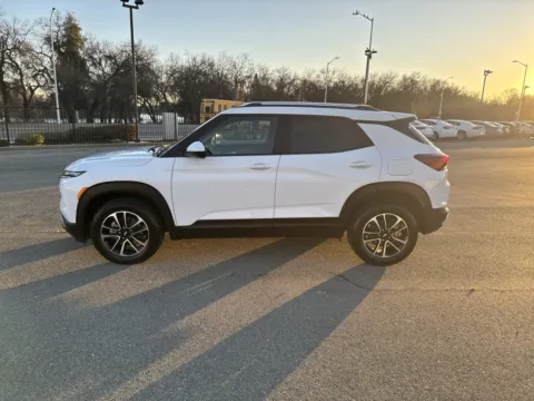 More photos of 2024 Chevrolet Trailblazer LT at Park Marina Motors, CA