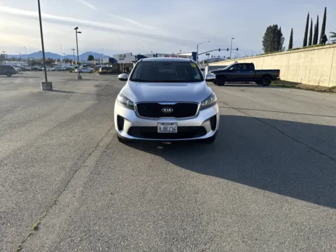 Photos of 2019 Kia Sorento LX V6 for sale in Redding, CA at Park Marina Motors