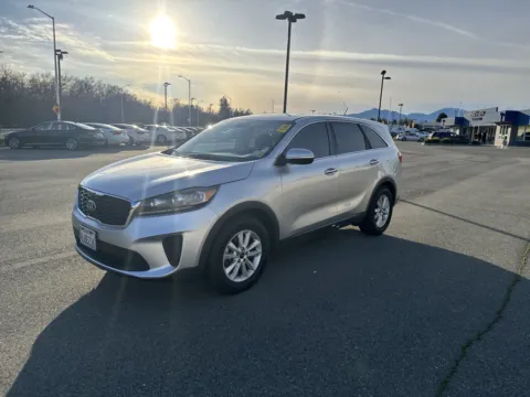 More photos of 2019 Kia Sorento LX V6 at Park Marina Motors, CA