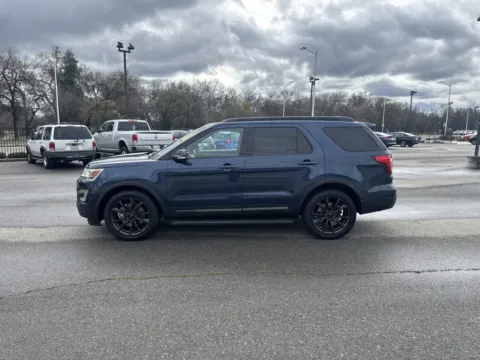 More photos of 2017 Ford Explorer XLT at Park Marina Motors, CA