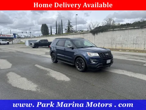 Blue 2017 Ford Explorer XLT for sale in Redding, CA