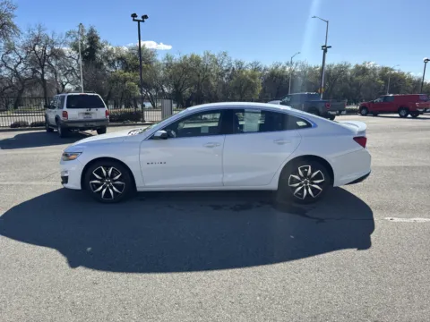 More photos of 2022 Chevrolet Malibu RS at Park Marina Motors, CA