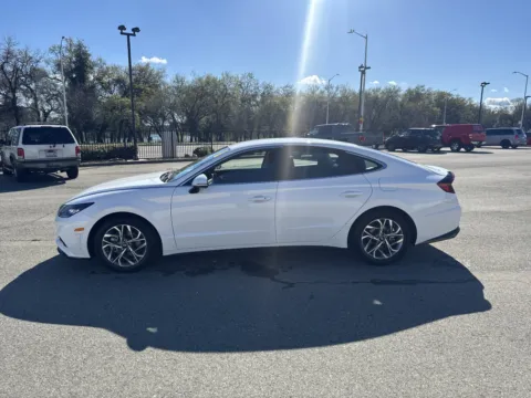 More photos of 2023 Hyundai Sonata SEL at Park Marina Motors, CA