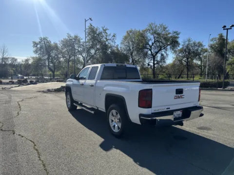 More photos of 2017 GMC Sierra 1500 SLE at Park Marina Motors, CA