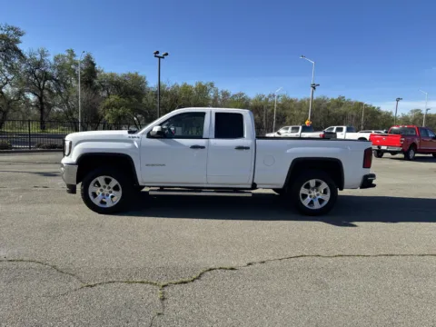 More photos of 2017 GMC Sierra 1500 SLE at Park Marina Motors, CA