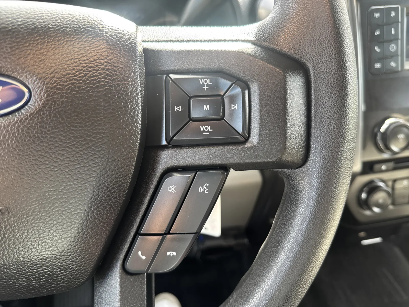 2018 Ford F-150 XLT - Photo 19