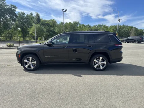More photos of 2021 Jeep Grand Cherokee L Limited at Park Marina Motors, CA