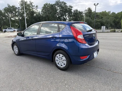 More photos of 2017 Hyundai Accent SE at Park Marina Motors, CA
