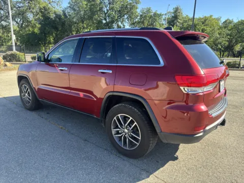 More photos of 2017 Jeep Grand Cherokee Limited at Park Marina Motors, CA