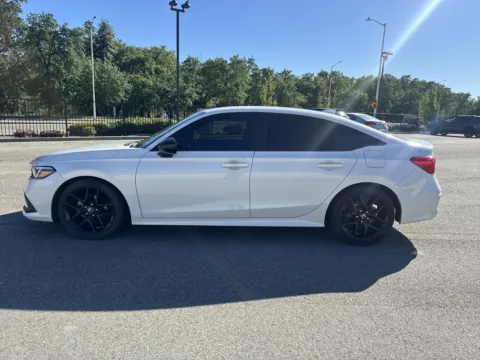 More photos of 2022 Honda Civic Sedan Sport at Park Marina Motors, CA