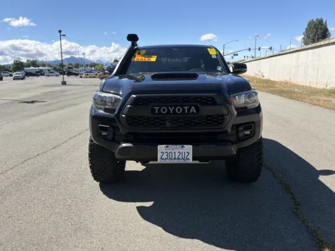 More photos of 2019 Toyota Tacoma TRD Pro at Park Marina Motors, CA
