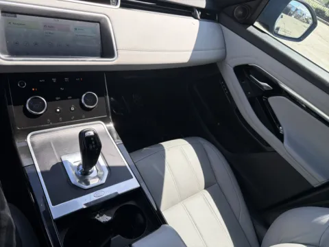 More photos of 2020 Land Rover Range Rover Evoque S at Park Marina Motors, CA