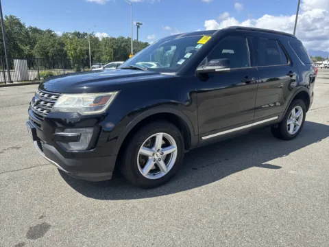 Another view of 2017 Ford Explorer XLT for sale in Redding, CA at Park Marina Motors