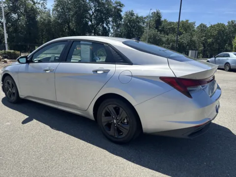 More photos of 2021 Hyundai Elantra SEL at Park Marina Motors, CA