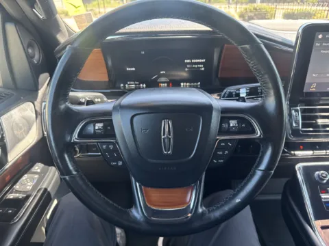 Another view of 2019 Lincoln Navigator L Reserve for sale in Redding, CA at Park Marina Motors