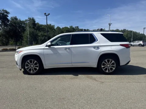 More photos of 2019 Chevrolet Traverse Premier at Park Marina Motors, CA