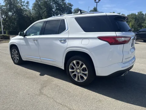 More photos of 2019 Chevrolet Traverse Premier at Park Marina Motors, CA
