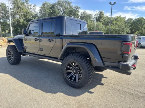 More photos of 2020 Jeep Gladiator Rubicon at Park Marina Motors, CA