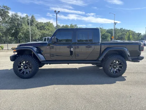 More photos of 2020 Jeep Gladiator Rubicon at Park Marina Motors, CA