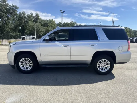 More photos of 2018 GMC Yukon SLE at Park Marina Motors, CA