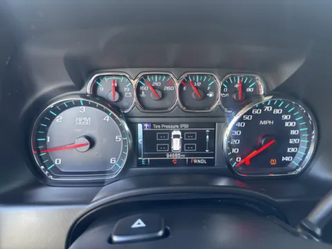 More photos of 2018 GMC Yukon SLE at Park Marina Motors, CA
