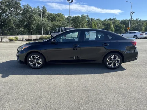 More photos of 2021 Kia Forte LXS at Park Marina Motors, CA