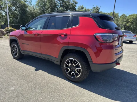 More photos of 2025 Jeep Compass Trailhawk at Park Marina Motors, CA