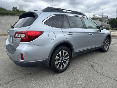 More photos of 2017 Subaru Outback Limited at Park Marina Motors, CA