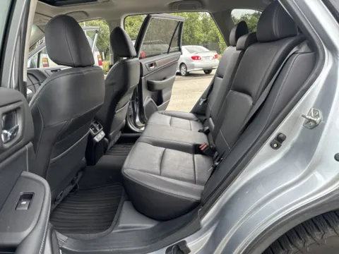 More photos of 2017 Subaru Outback Limited at Park Marina Motors, CA