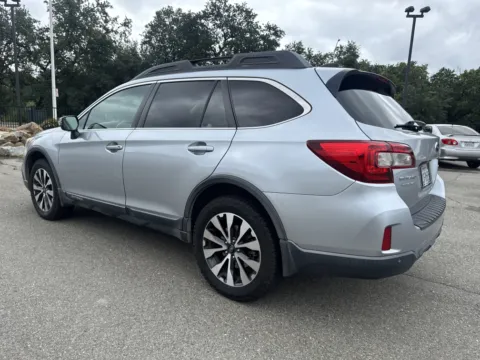 More photos of 2017 Subaru Outback Limited at Park Marina Motors, CA