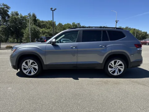 More photos of 2021 Volkswagen Atlas 3.6L V6 SE w/Technology at Park Marina Motors, CA