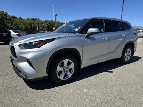 Another view of 2022 Toyota Highlander LE for sale in Redding, CA at Park Marina Motors