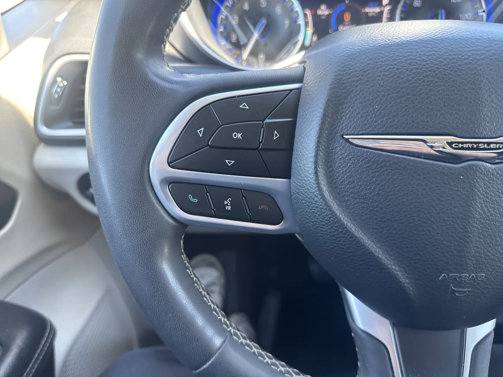 2022 Chrysler Pacifica Touring L - Photo 17