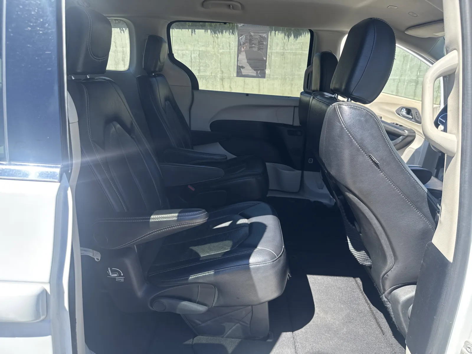 2022 Chrysler Pacifica Touring L - Photo 13