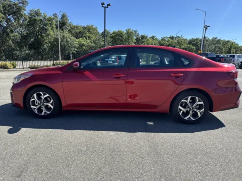 More photos of 2019 Kia Forte LXS at Park Marina Motors, CA