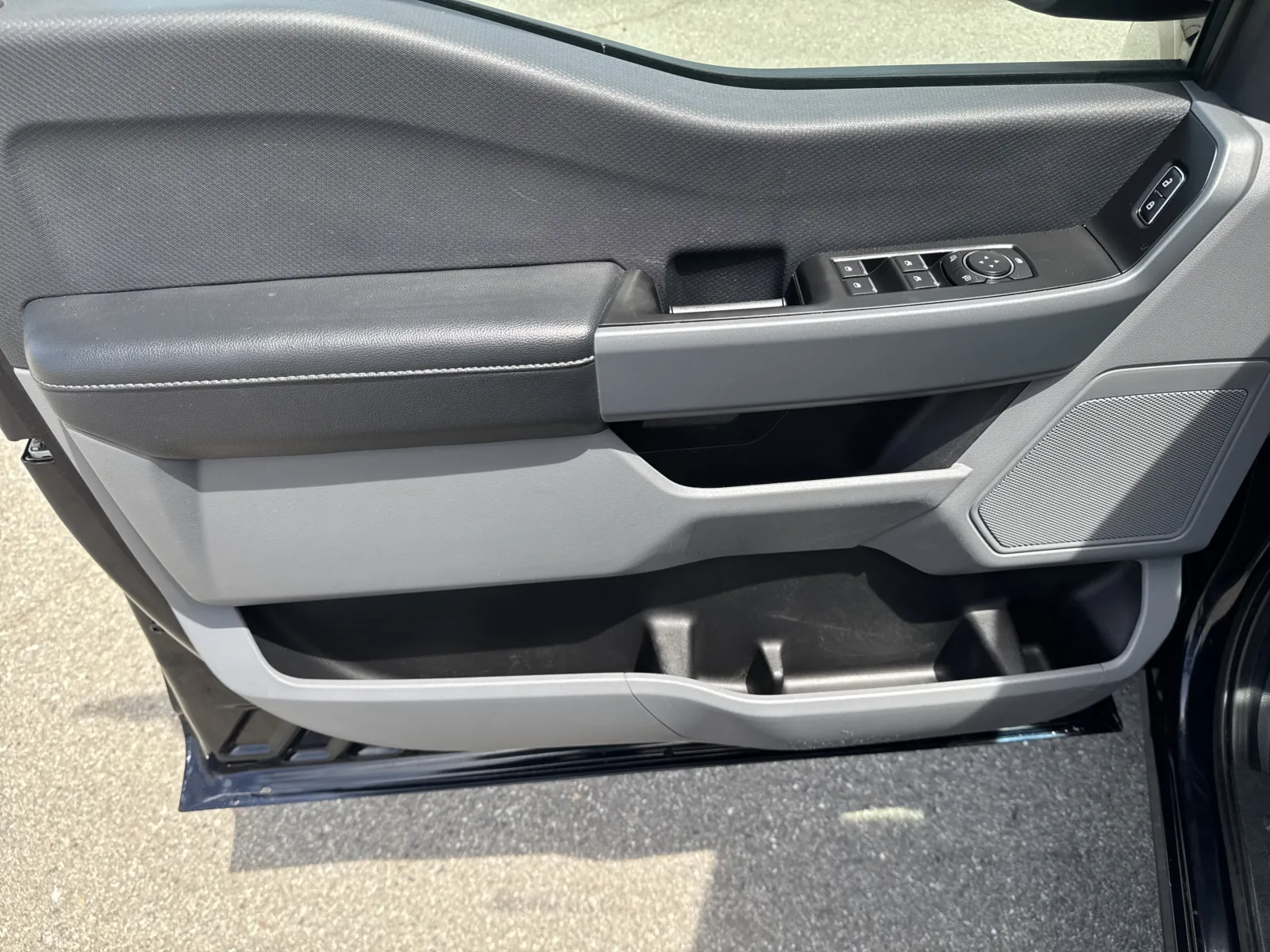 2023 Ford F-150 XL - Photo 12